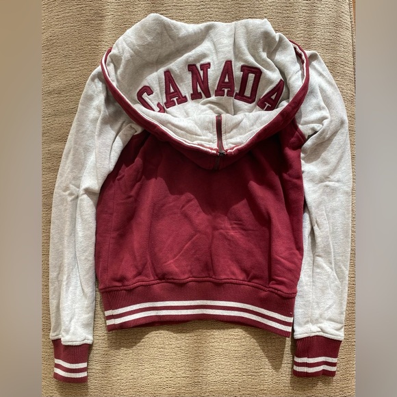 Roots Varsity full zip Hoodie size small. - Picture 6 of 15